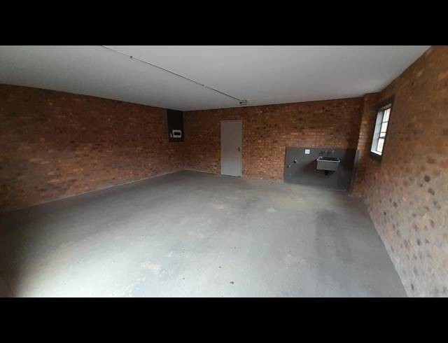 4 BEDROOM PROPERTY TO RENT IN OUKRAAL ESTATE